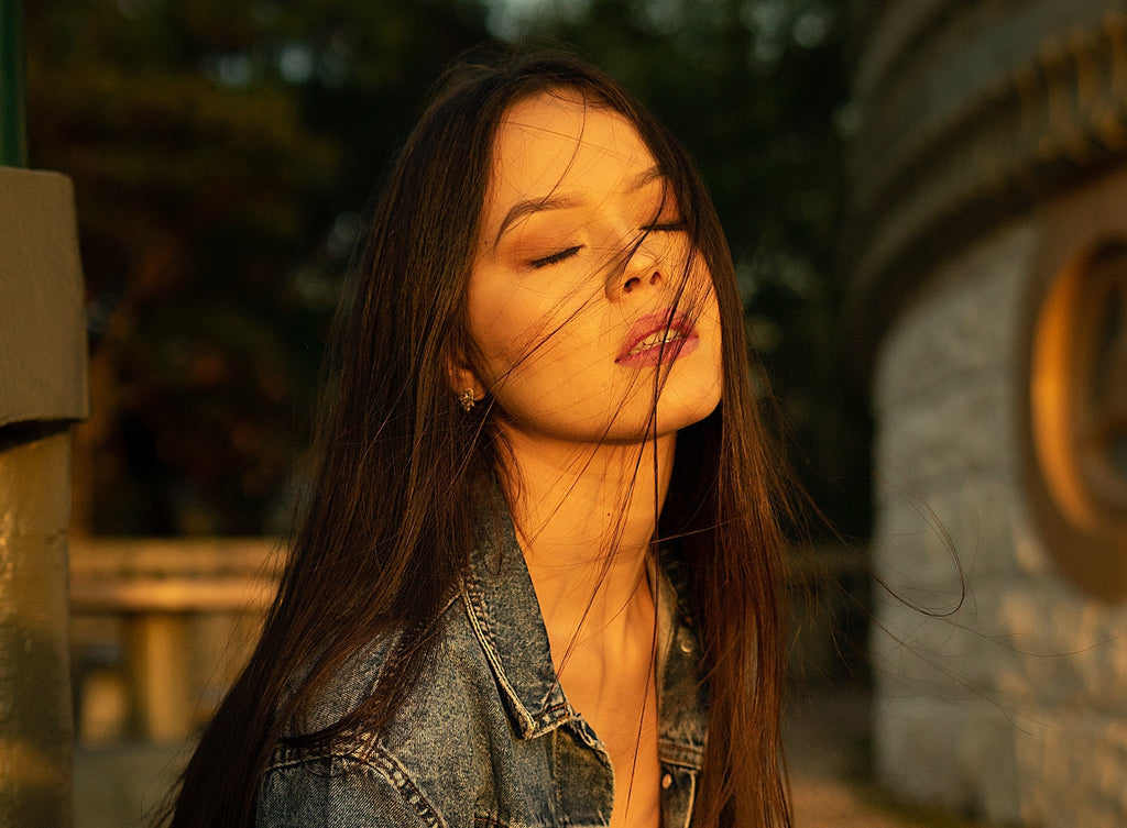 brunette woman 